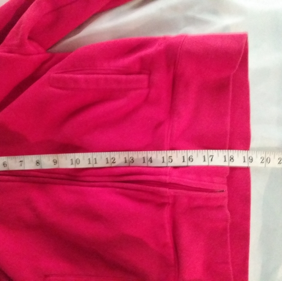 Lady In Red Sale - Picture 5 of 7